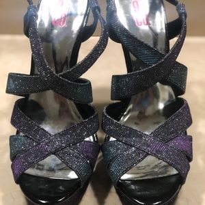 Holograph blue and purple heel, size s 10 M